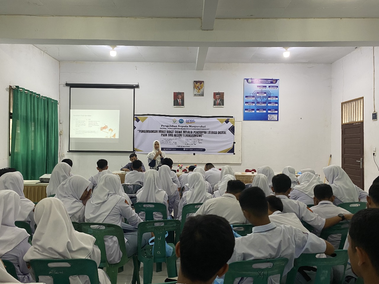 Dosen Unimal Adakan Pendampingan Literasi Digital Bagi Siswa SMA. Foto:Ist.